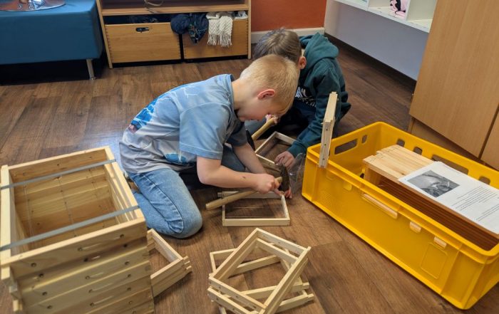 Hammer, Draht und Bienenwachs